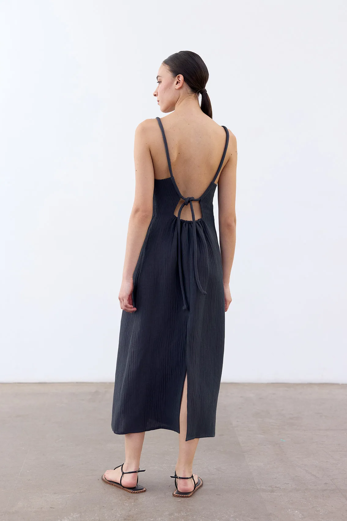 Backless Streaked Silk-Linen Dress - Lago